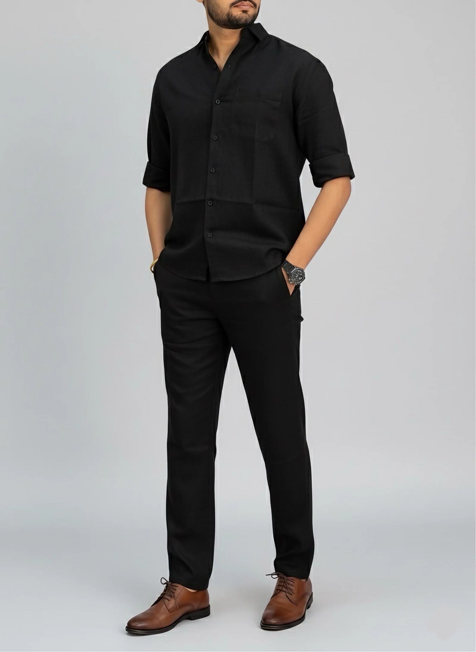 The Crowned Men Linen Pair